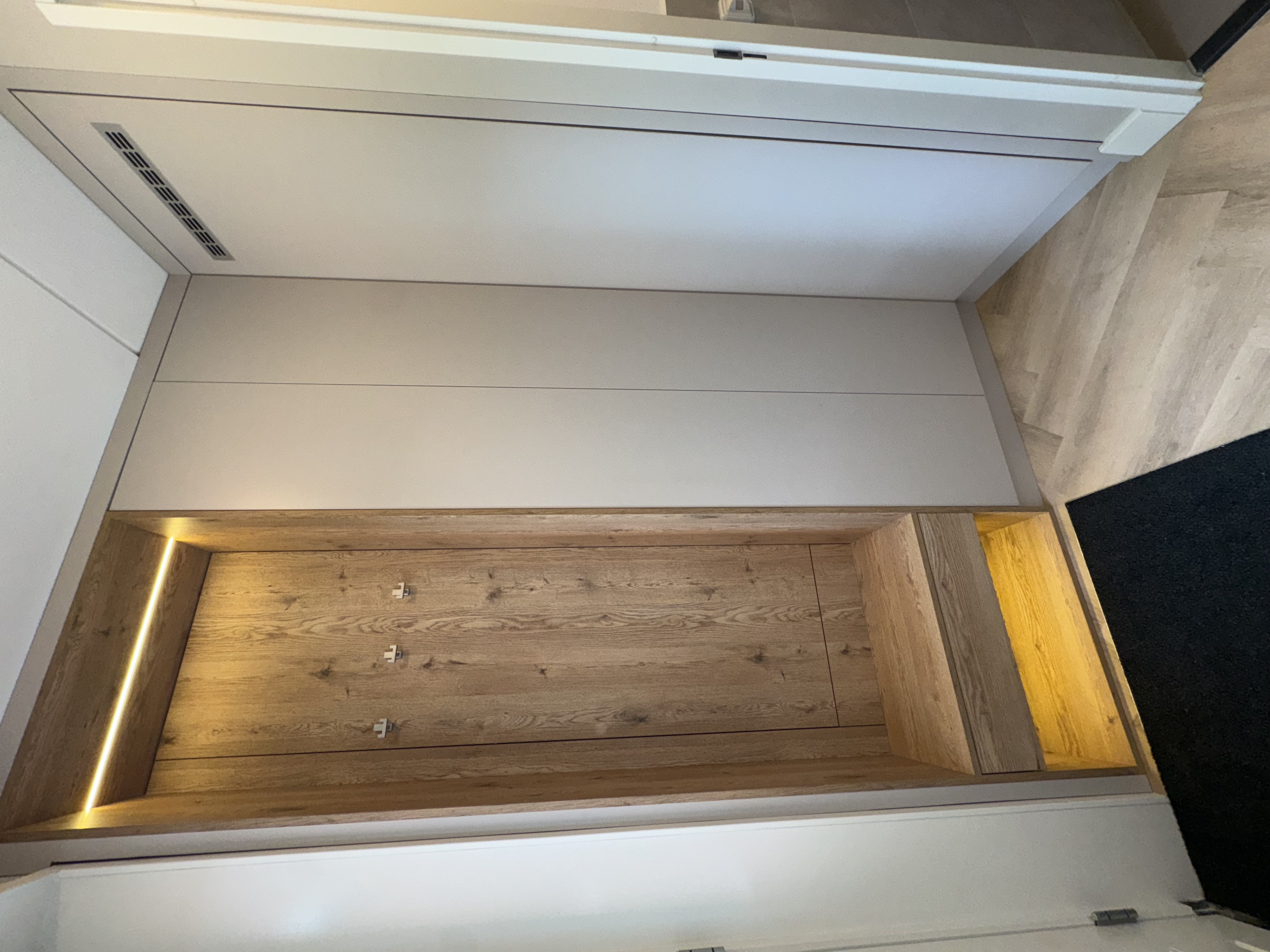 Garderobekast op maat – Hal  - interieur project door MaxSus Interieurbouw