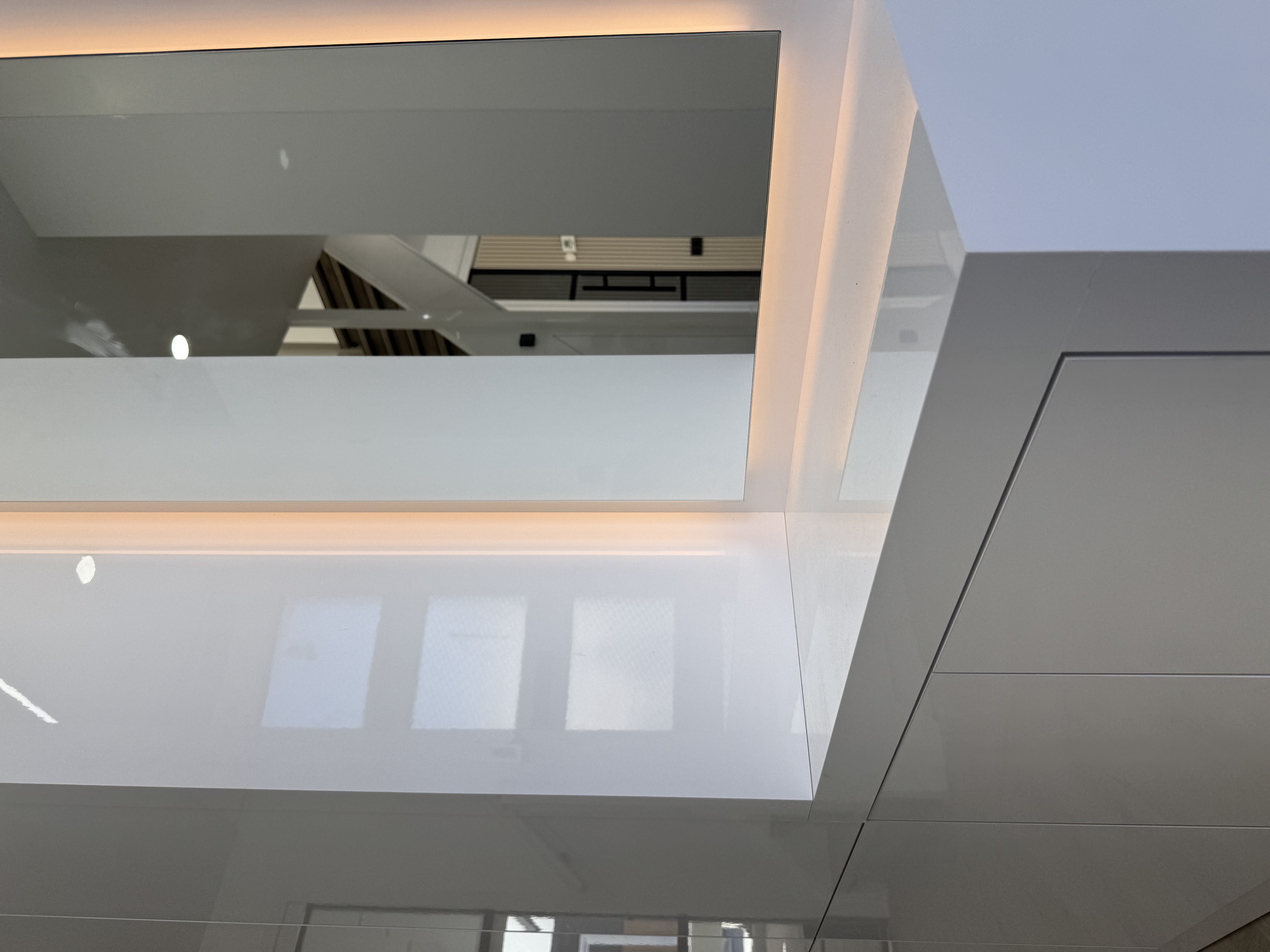 Detailfoto van Garderobekast op maat - Hal - vakmanschap van MaxSus Interieurbouw