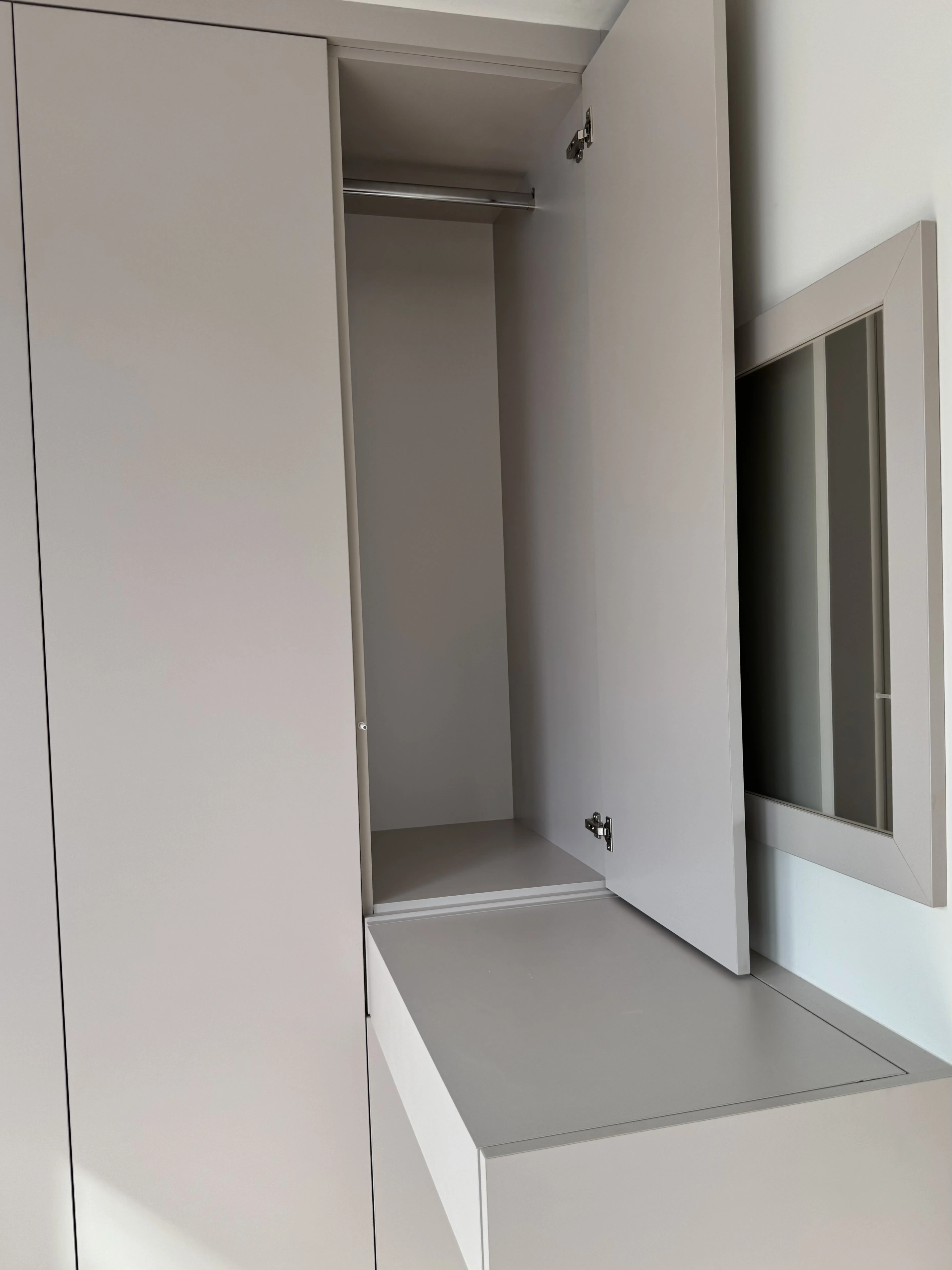 Detailfoto van Kast met bureau op maat - vakmanschap van MaxSus Interieurbouw